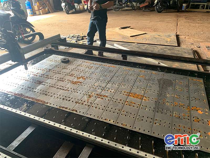 máy cnc Plasma Mini Emc-1600 tại Quận 12 Thành Phố Hồ Chí Minh