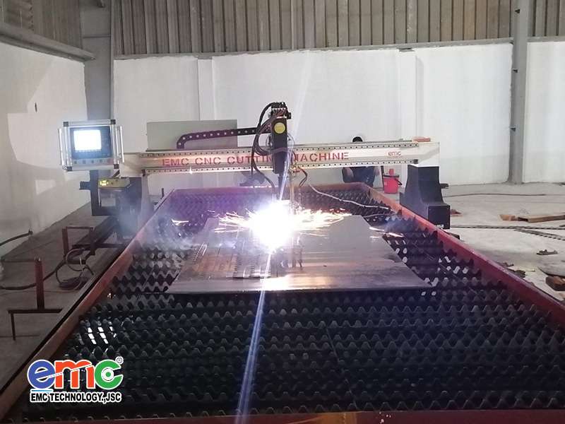 Máy cắt Plasma CNC lắp đặt tại Hà Nội.