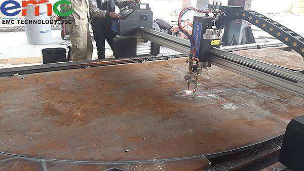 EMC lắp máy cắt CNC cho khách hàng tại Hà Nội