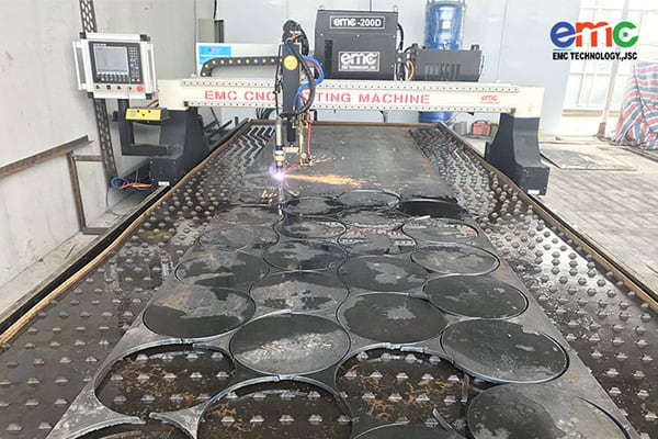 Máy cắt plasma cnc EMC-3000