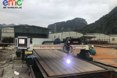 máy cắt plasma cnc emc 3000 cắt bản mã