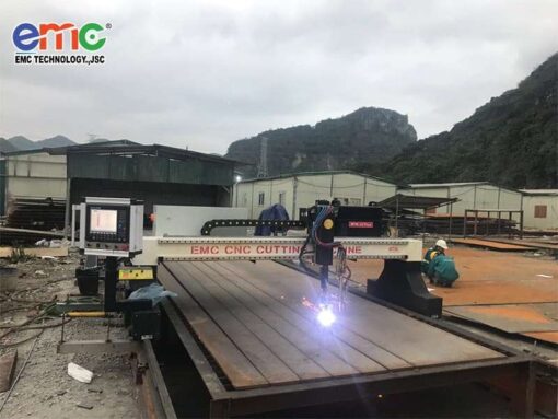 máy cắt plasma cnc emc 3000 cắt bản mã