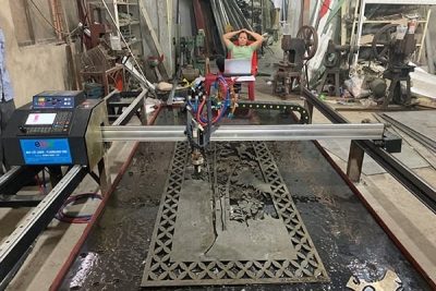 Máy cnc mini cắt plasma EMC-1600pro chất lượng