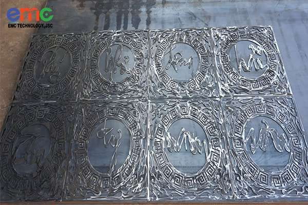 Sản phẩm máy cắt hoa văn cnc plasma emc-2000