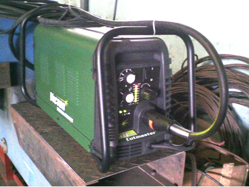 Thay thế nguồn cắt Plasma cho máy CNC tại cơ khí DST Việt Nam 