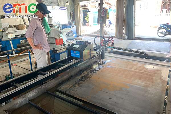 15.Máy cnc mini Plasma 2 ray EMC-1600 Cần Thơ