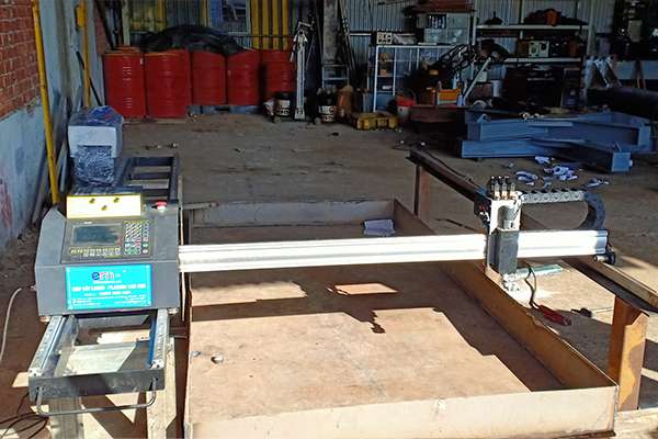 máy cắt cnc mini plasma EMC-1600pro Đồng Nai