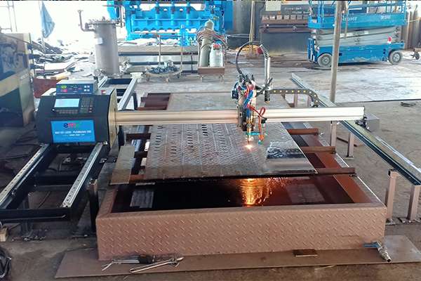 máy cắt cnc mini plasma EMC-1600pro Đồng Nai