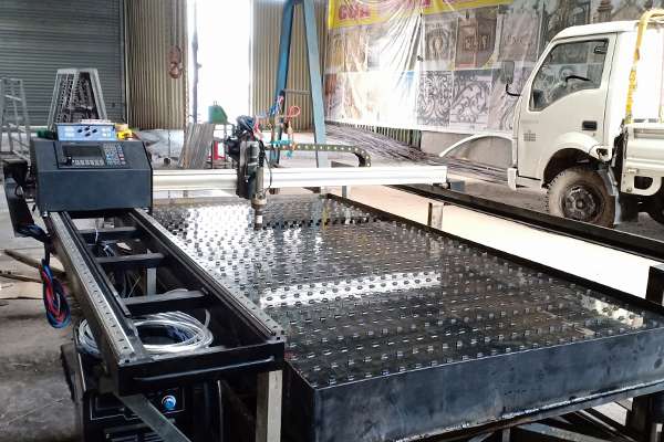 máy cắt cnc mini plasma EMC-1600pro Tiền Giang