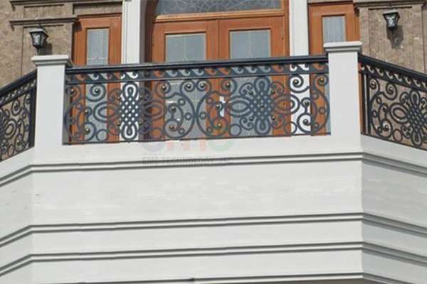 lan can ban công sắt cnc đẹp nhất 2020