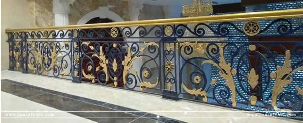 Mẫu lan can cầu thang sắt cnc đẹp 2020