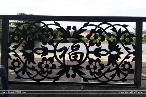 lan can ban công sắt cnc đẹp nhất 2020