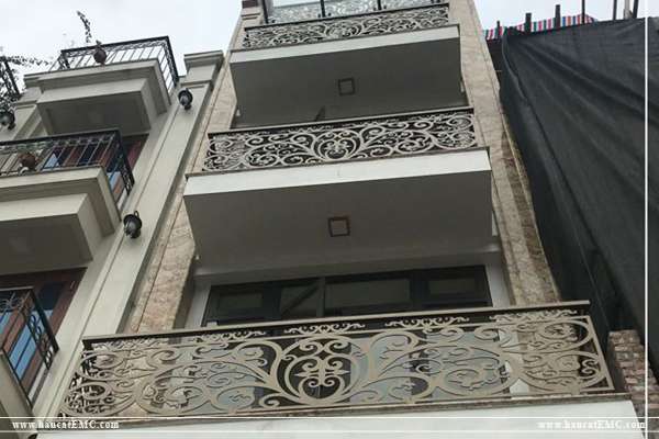 lan can ban công sắt cnc đẹp nhất 2020