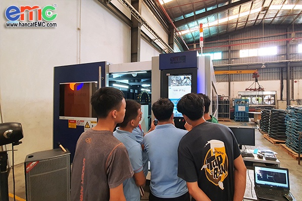 Máy cắt Laser Penta Bolt nguồn 6kw tại Bình Dương