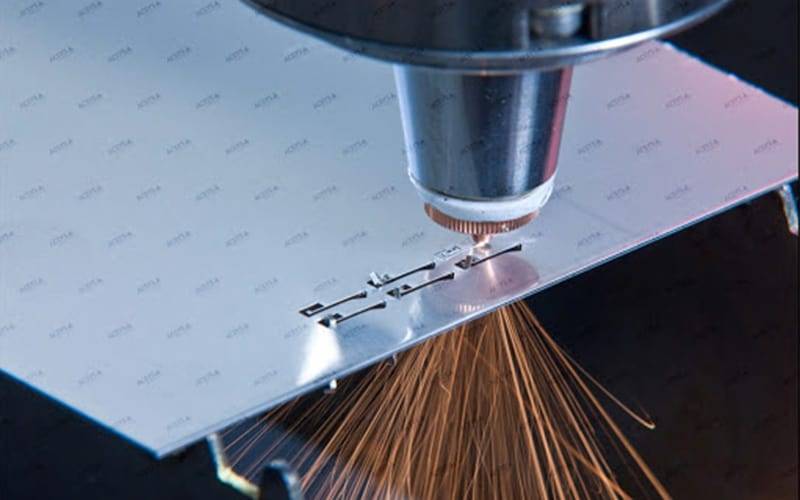 Ứng dụng tia laser cắt cnc