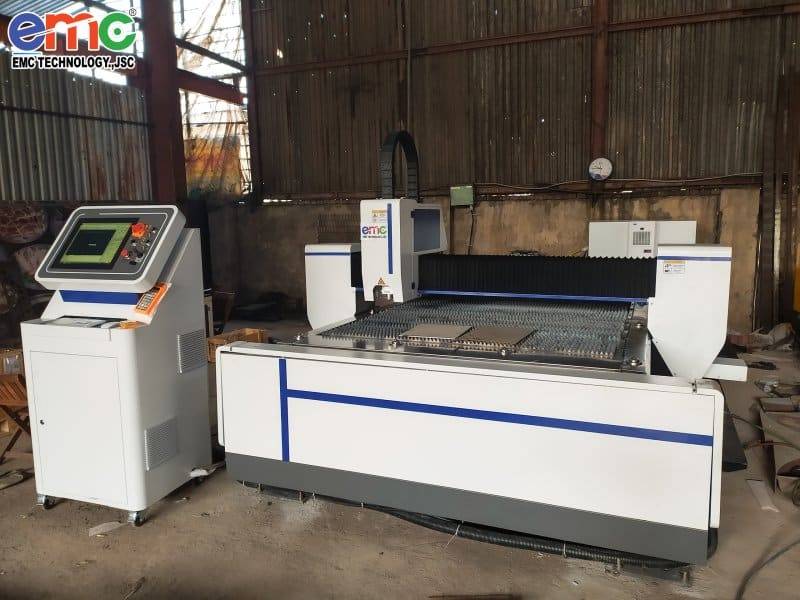 Lắp đặt máy cắt laser tại cơ khí Phước Long - Hải Phòng