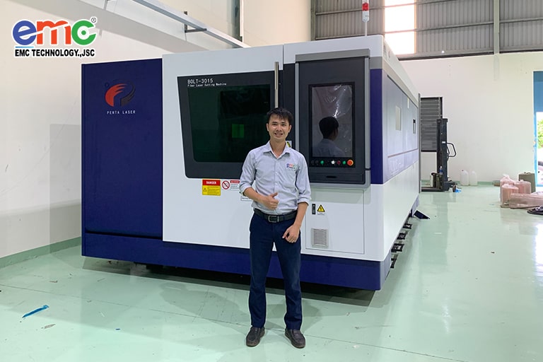 máy cắt laser penta bolt tại công ty Keytech