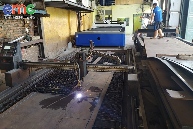 máy cắt laser basic tại Hà Nội