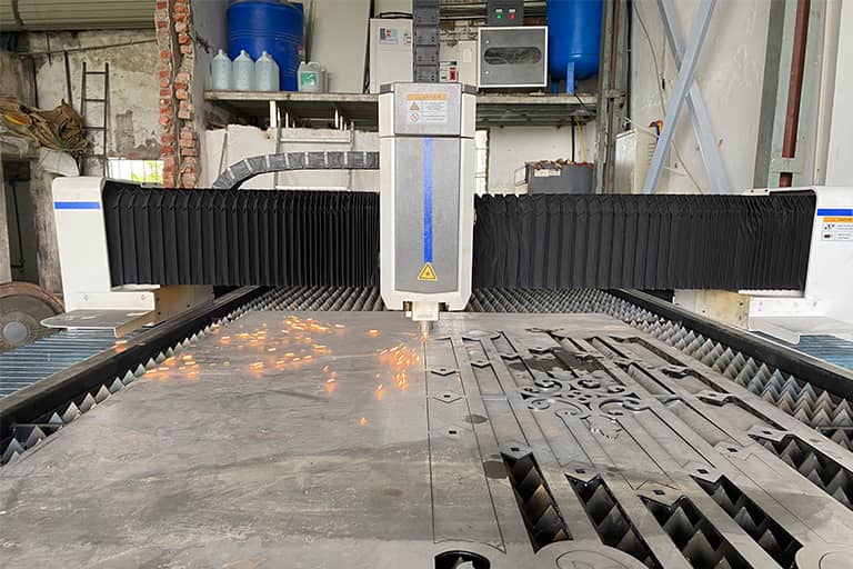 Máy cắt laser Basic tại Công Ty Hà Anh 
