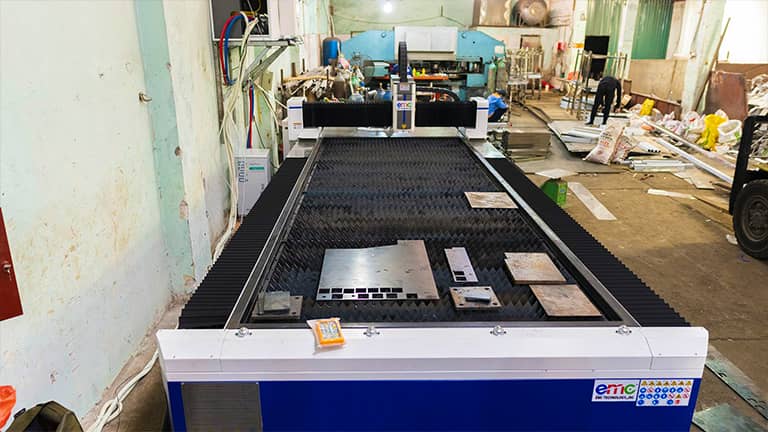 máy cắt laser cnc Hà nội