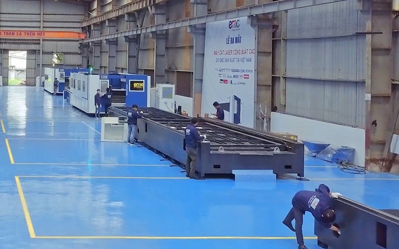 Vận hành máy cắt laser chuyên nghiệp