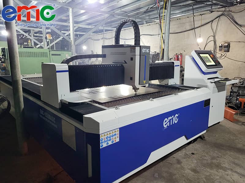 Máy cắt laser EMC-Basic Tại Hưng Yên