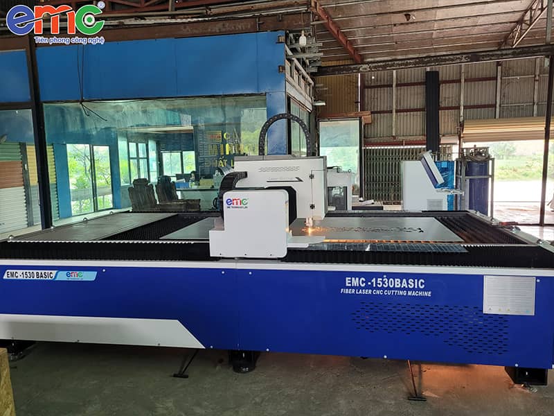 máy cắt laser kim loại EMC-Basic tại Nghệ An