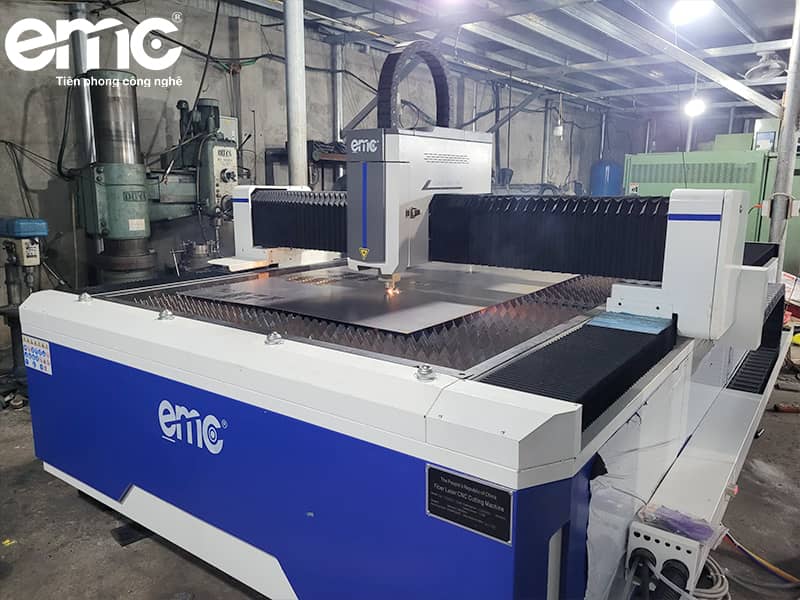 Máy cắt laser EMC-Basic Tại Hưng Yên