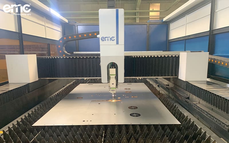 máy laser tại tập đoàn SunHouse