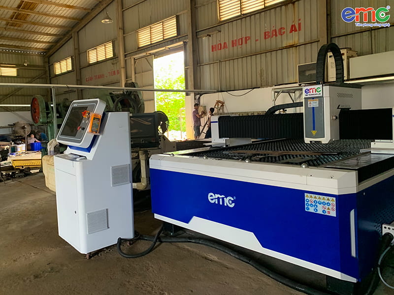Máy cắt laser thứ 2 cho khách hàng tại Gia Lâm