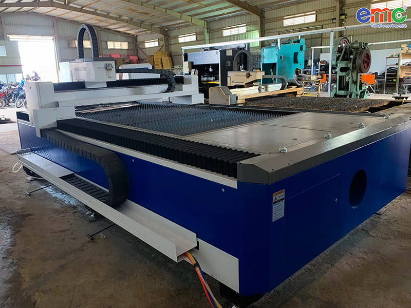 Máy cắt laser thứ 2 cho khách hàng tại Gia Lâm