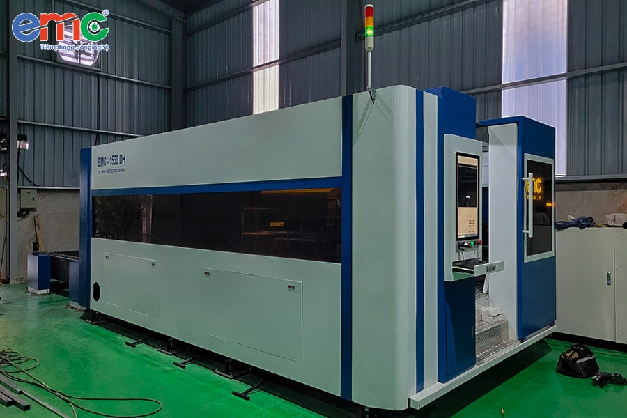 máy cắt laser cao cấp EMC-1530DH tại Sóc Sơn
