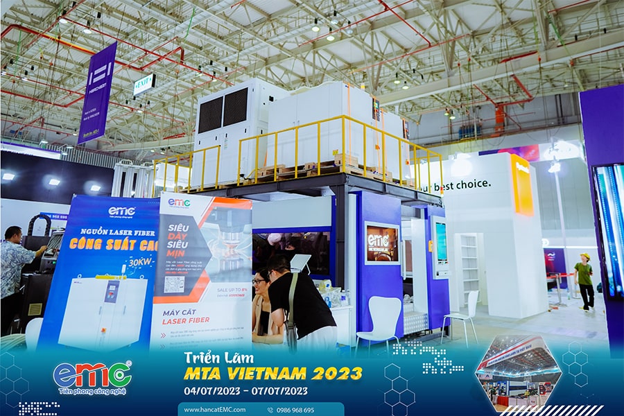 Gian hàng EMC trưng bày nguồn laser 30.000W tại triển lãm MTA Việt Nam 2023