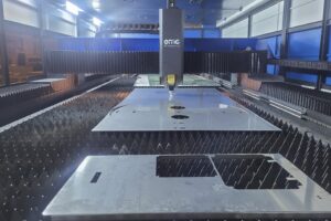 Máy cắt laser bàn chuyển đổi EMC-2060DH tại Hải Phòng
