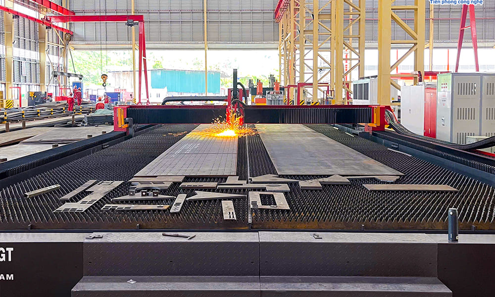 EMC lắp đặt máy laser EMC-35260GT công suất 60kW tại nhà máy Đại Dũng Nghi Sơn