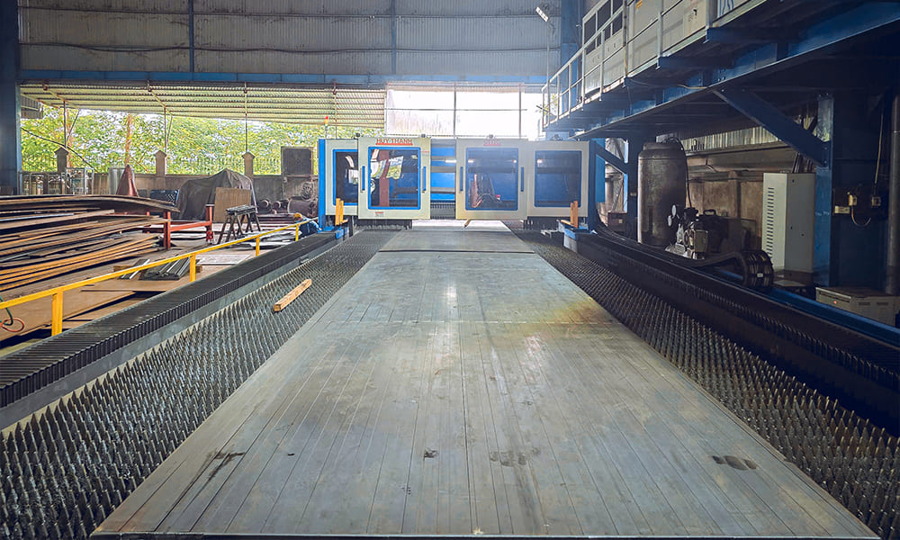 Kim Khí Huy Thành đầu tư máy cắt laser 60kw cắt Bevel