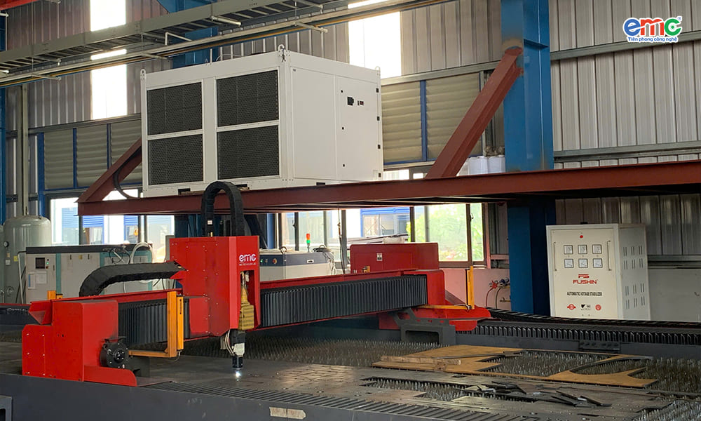 Lắp đặt máy cắt Laser 80kw tại Xây Lắp Hải Long