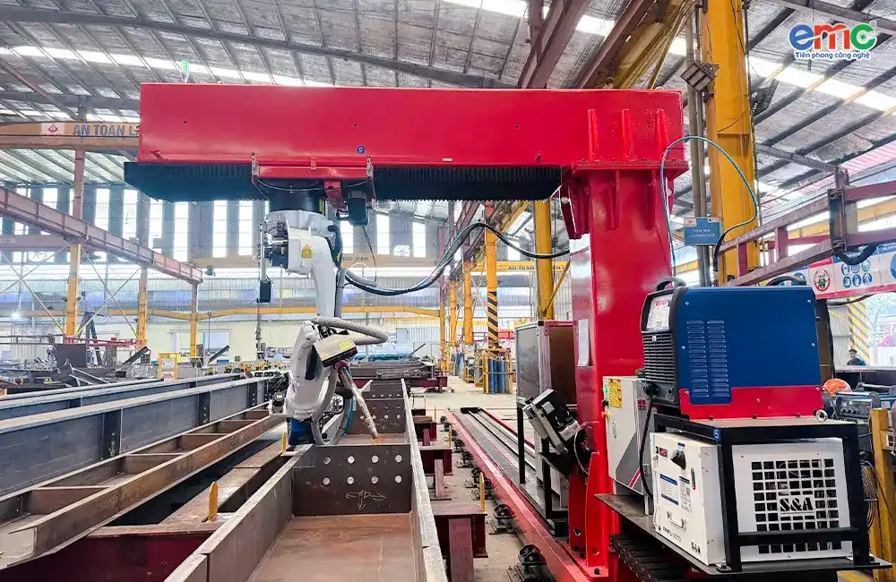 Lắp Đặt Robot Hàn Cantilever Tại Tập Đoàn Đại Dũng - Long An