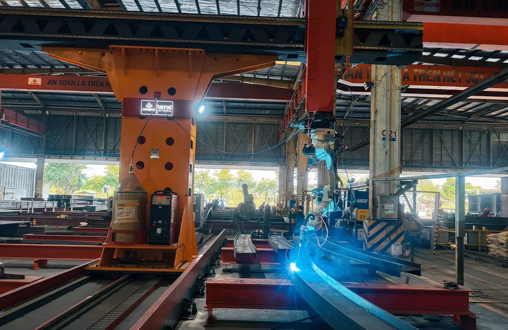 EMC Lắp Đặt Robot Hàn Cantilever Cho DDC – Nhà Máy An Hạ