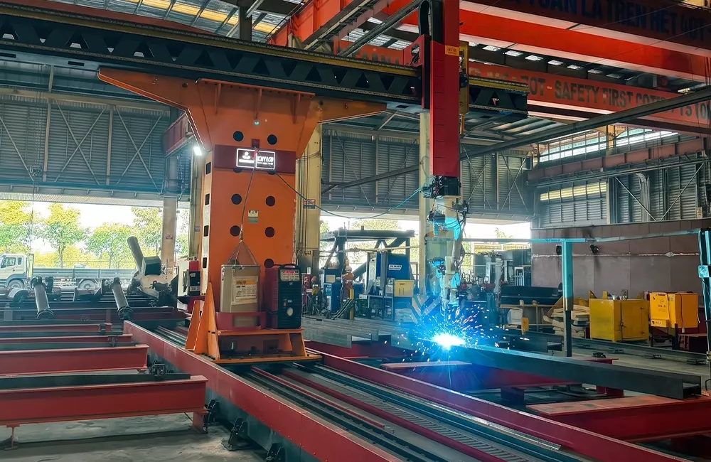 EMC Lắp Đặt Robot Hàn Cantilever Cho DDC – Nhà Máy An Hạ
