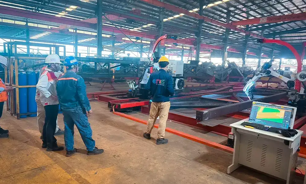EMC hoàn thành lắp đặt robot hàn thông minh 7 trục tại tập đoàn Đại Dũng