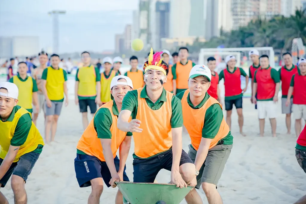 Tập thể EMC tại chương trình Team Building