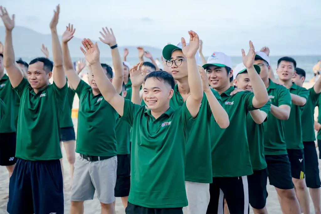 Tập thể EMC tại chương trình Team Building