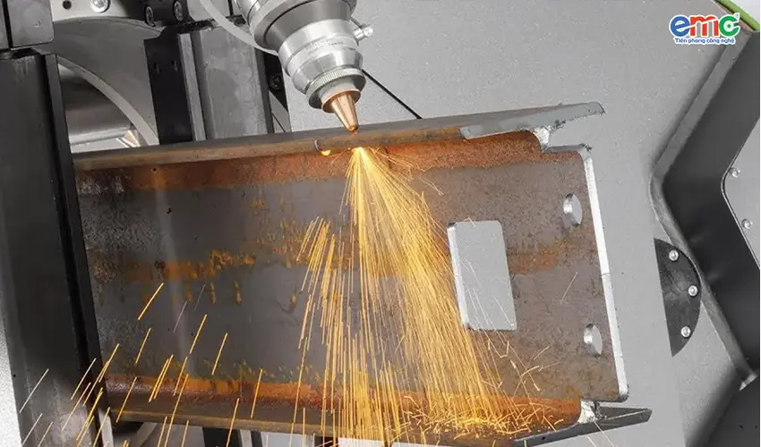 Máy cắt laser cnc fiber cắt thép hình