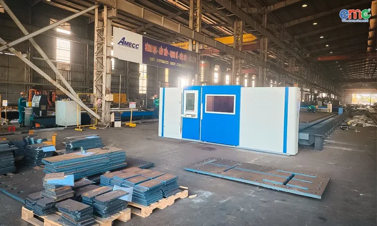 Máy cắt laser tại tập đoàn Amecc