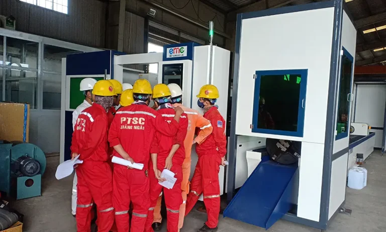 Máy cắt laser tại Tập Đoàn PTSC