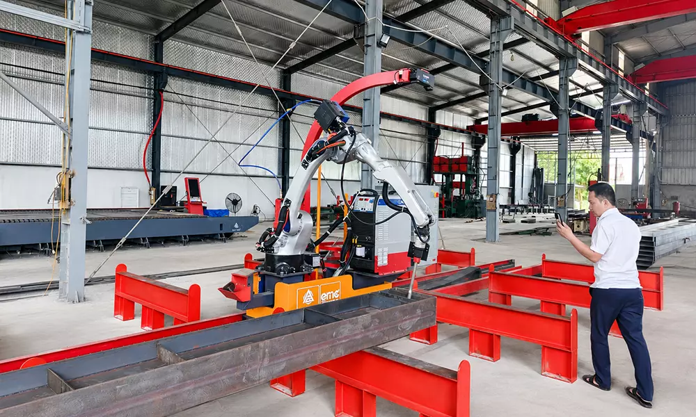 Robot hàn thông minh tại công ty Đại Phát - Tuyên Quang