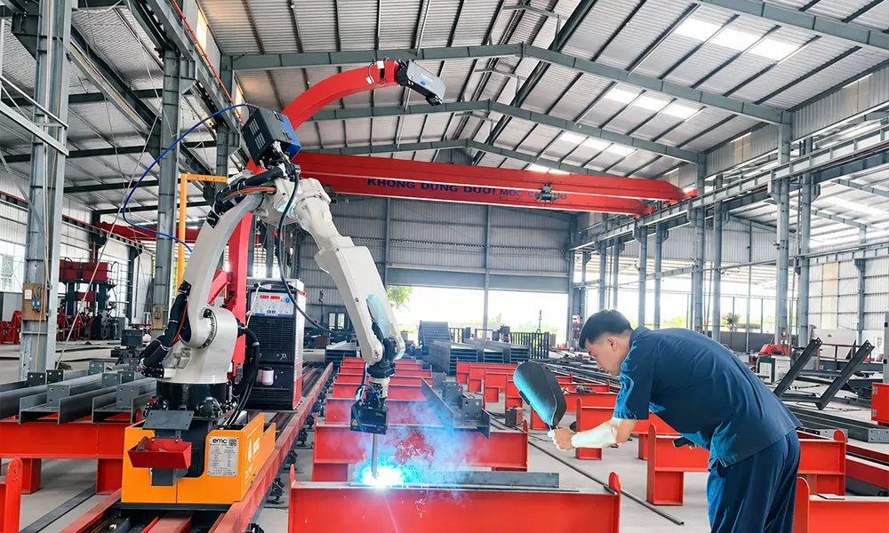 Robot hàn thông minh tại công ty Đại Phát - Tuyên Quang
